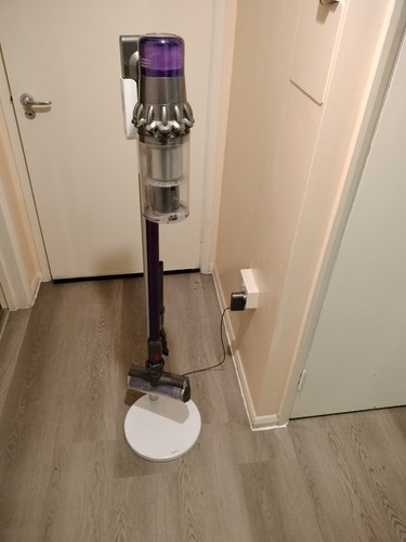 Dyson v11 vacuum cleaner - v11,