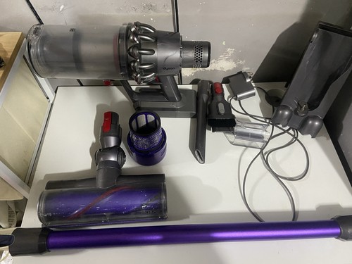 Dyson v11 animal - v11, handheld